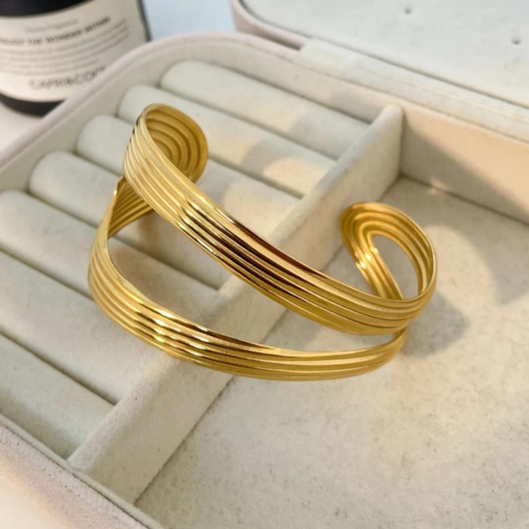 287b8ee3-cd10-403c-8931-70dc46ff2ea3